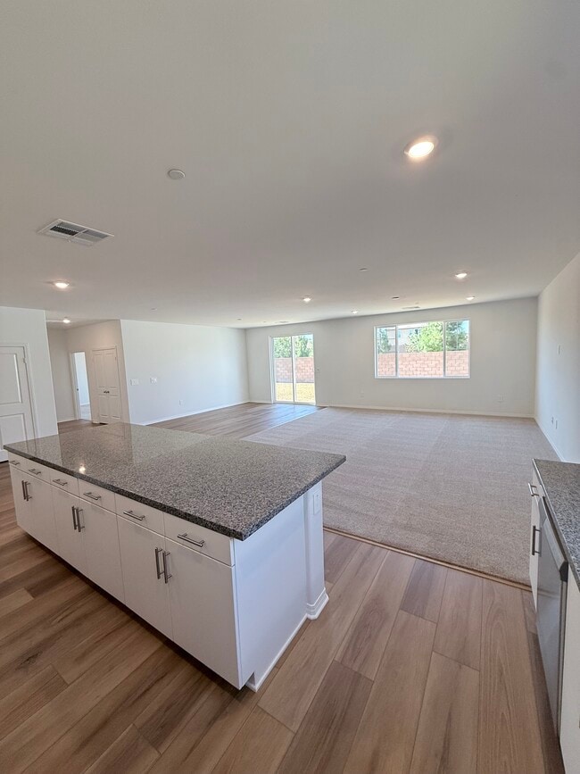 339 Deer Lake Way
