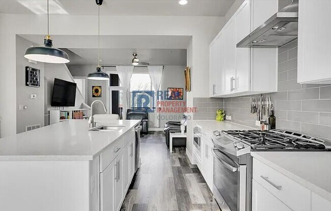 Photo - 7040 W Alaska Dr