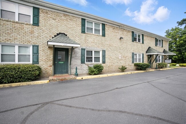 Photo - 905 Leisure Square Townhome