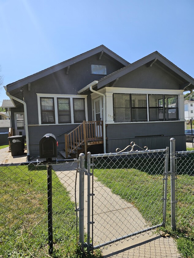 Photo - 132 N 35th Ave (Omaha, NE)