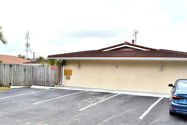 4209 NE 21st Ave Unidad 3