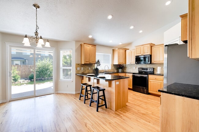 Photo - 2109 E Redwick Dr