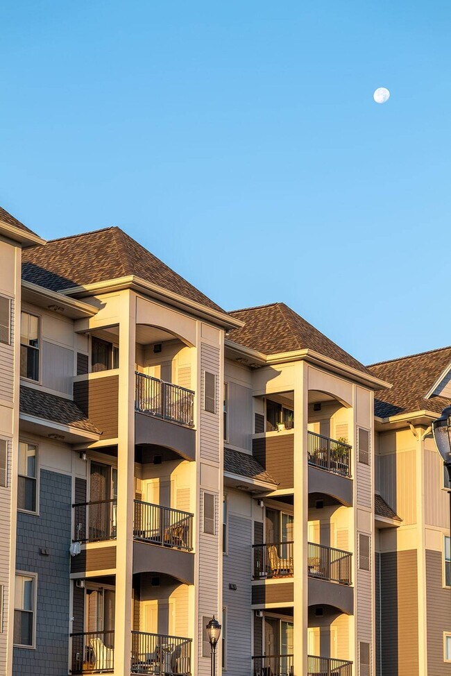 Traders Row Apartments For Rent in Salem, MA