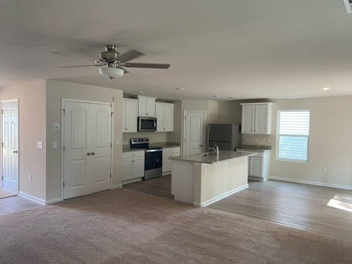 Photo - 529 Hawley St