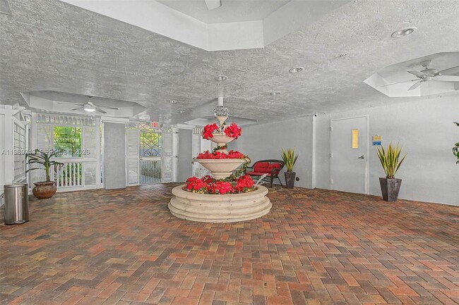 Photo - 7000 SW 80th St Unidad 210