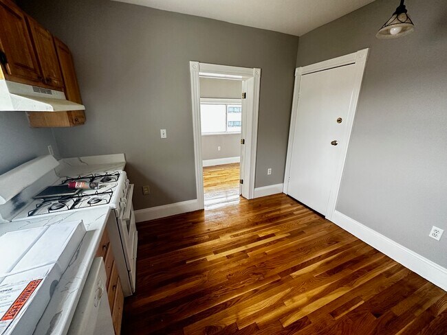 Photo - 33 Adamson St Unit 3