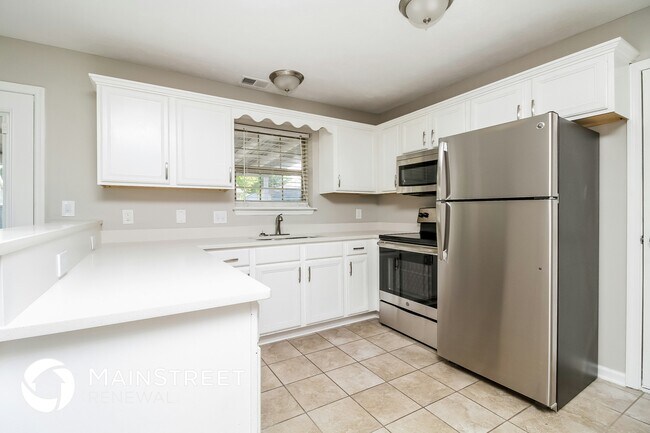 Photo - 713 Alisa Cove