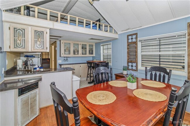 Photo - 18 Turner Rd