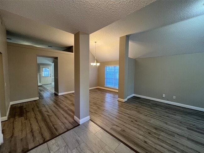 Photo - 187 Sandpebble Dr