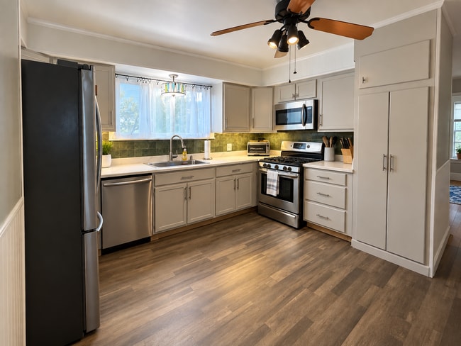 434 Sharon St Unit 1