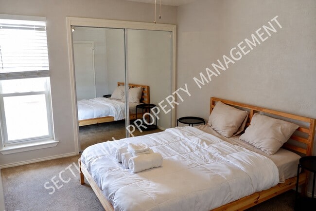 Photo - 715-719 N Center St Unit 715-4