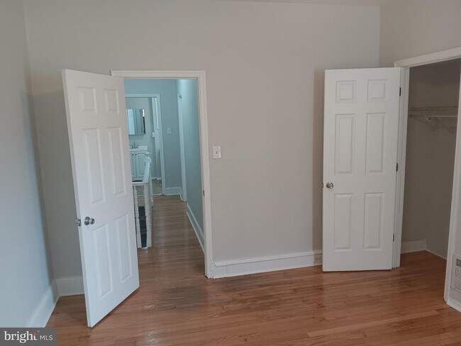 Photo - 2255 N Cleveland St