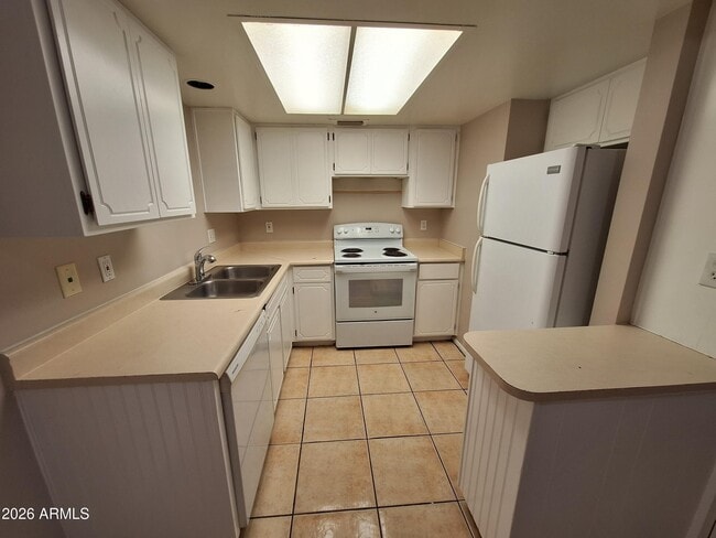 Photo - 1449 E Knoll Cir