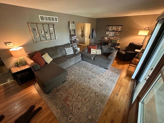 Building Photo - 801 Haid Ct Unit 1