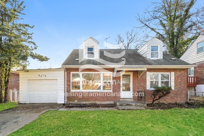 Building Photo - 6910 Groveland Dr