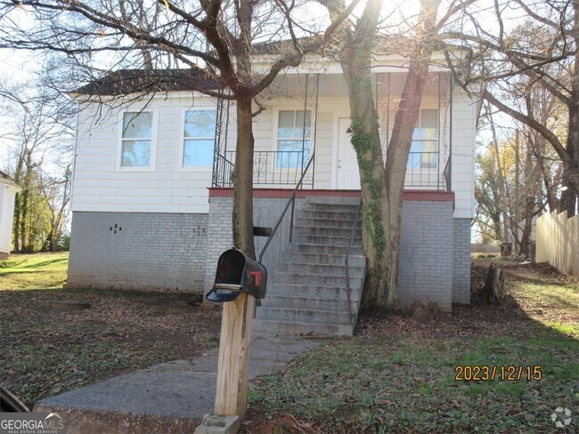Building Photo - 16 Wingfoot Trail Rental
