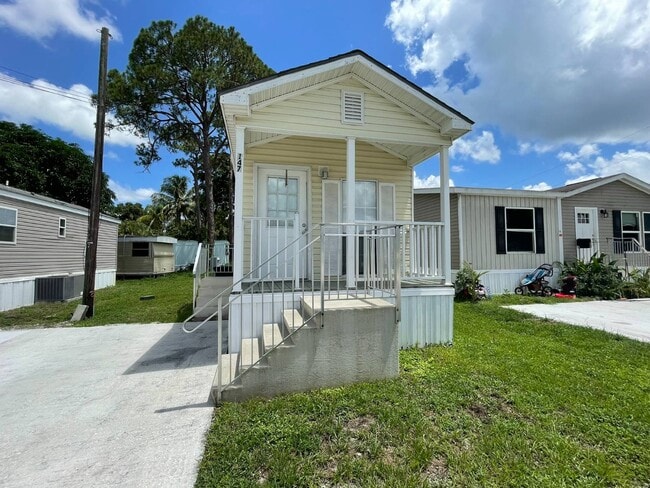 Photo - 11500 SW Kanner Hwy
