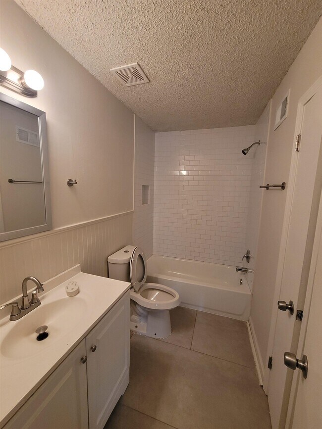 3362 Barron Ave Townhome Townhome Rental in Memphis TN