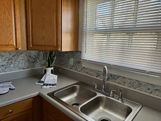 Photo - 4338 Cunningham Dr