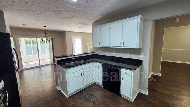 3049 Winding Grove Dr