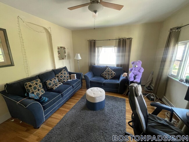20 Main St Unit 2