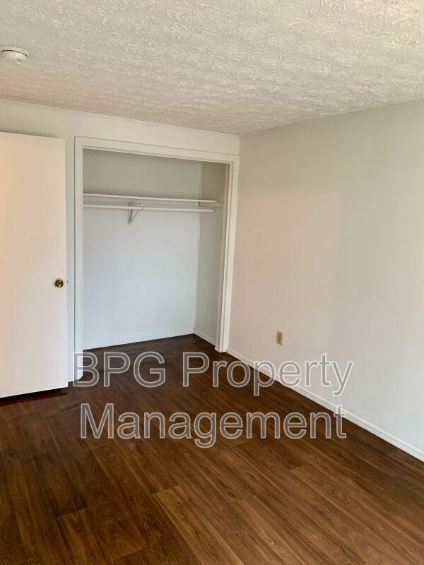 Photo - 123 Circle Dr Unit 4