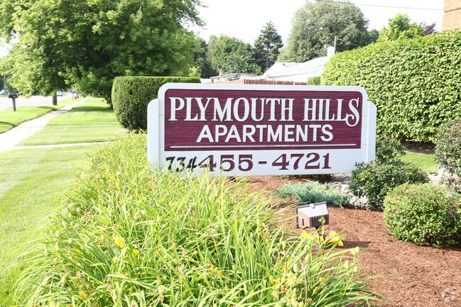 Plymouth Hills Apartments