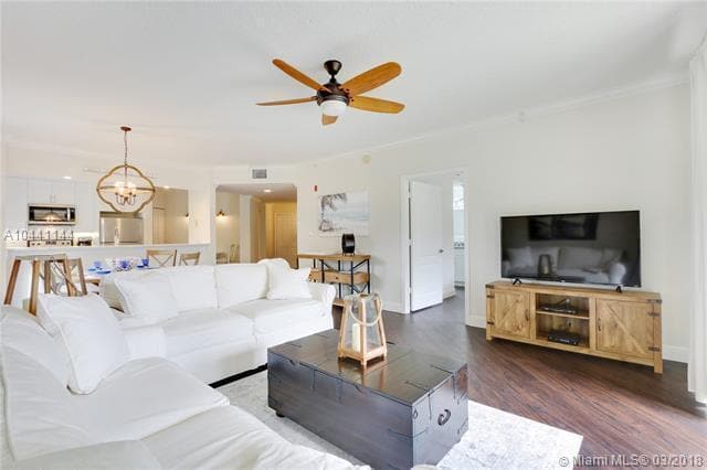 Photo - 100 Uno Lago Dr Unit 205