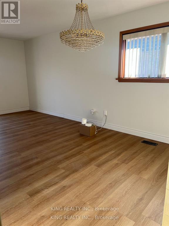 Photo - 215 Sloane Ave