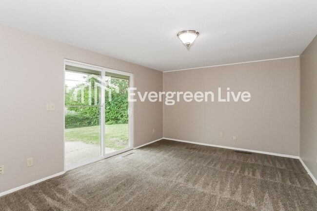 Photo - 5862 Brandt Pike