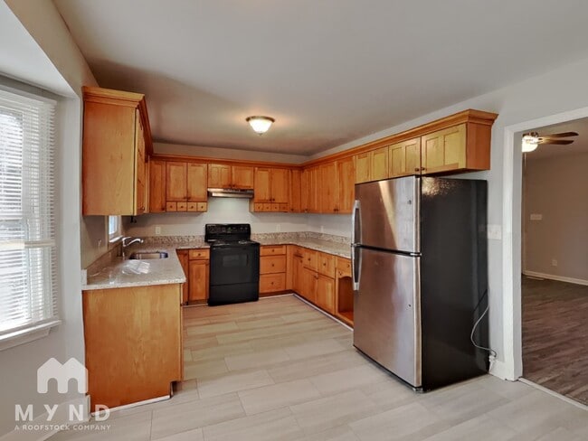 Photo - 409 Triple Crown Cir