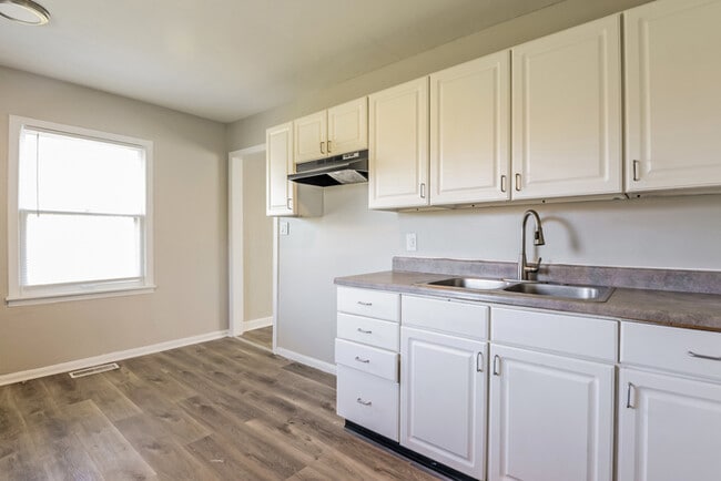 Photo - 2650 Kristen Dr