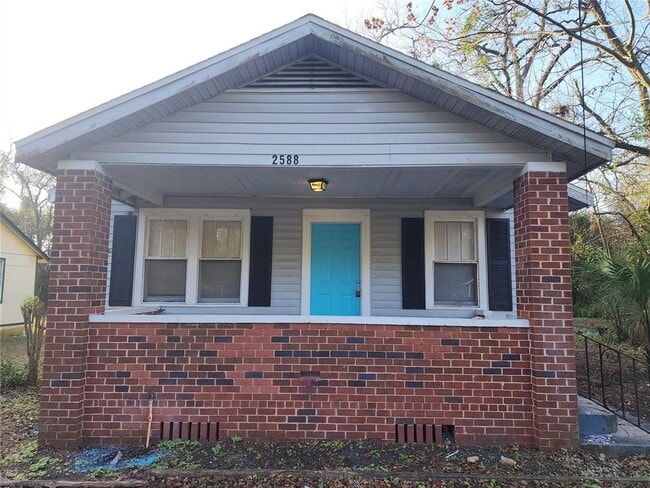 Building Photo - 2588 Broadway Ave Rental