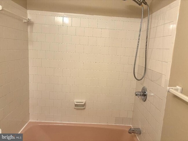 Photo - 5315 Manorfield Rd