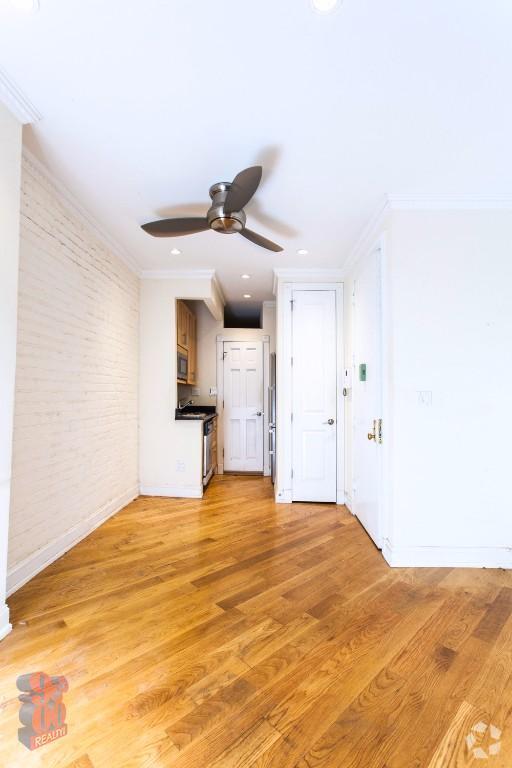 Building Photo - 279 E 10th St Unit 4 Rental
