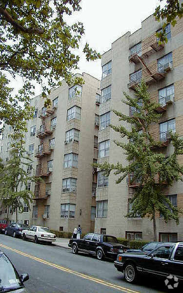 700 Fort Washington Avenue - 700 Fort Washington Avenue Apartamentos