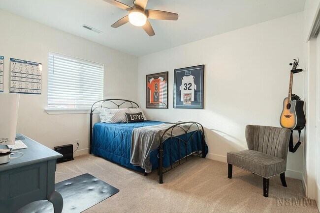 Photo - 5651 S Garnet Dr