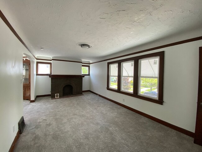 3937-3939 W. 157th St.