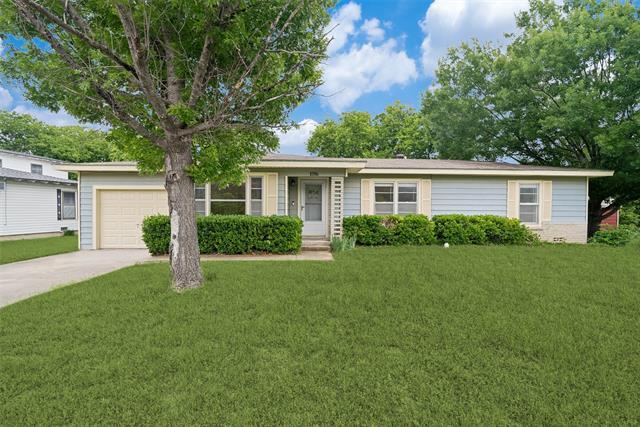 Building Photo - 1316 Eastview Dr