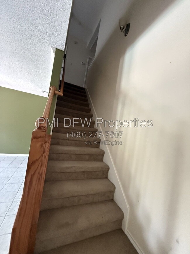 Photo - 2332 Boardwalk Dr