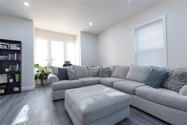 Photo - 49 Hollis St Unit 2