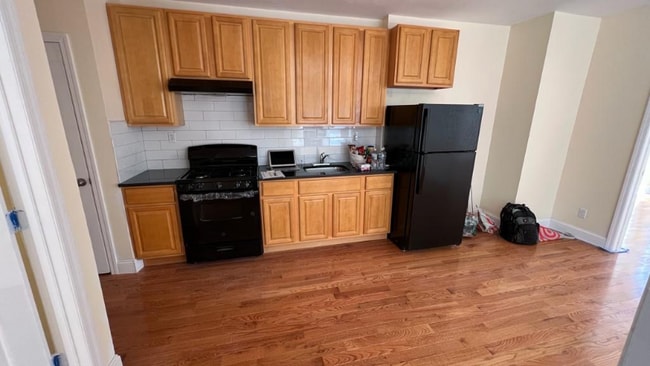 Photo - 673 Watkins St Unidad 1