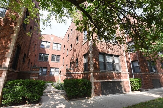 Photo - 3600 W Sunnyside Ave Unit 4