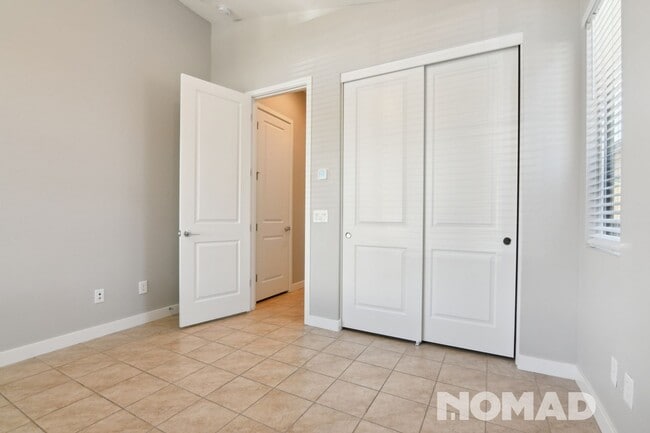 Photo - 955 E Paseo Way