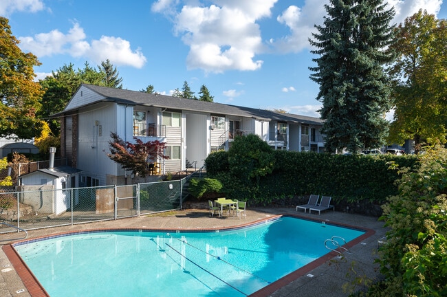 Building Photo - SAGEWOOD ESTATES