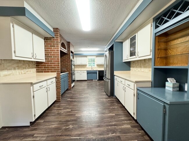 Photo - 3640 N Walnut St