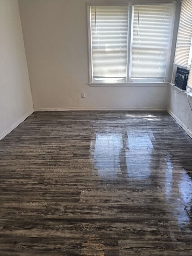 Photo - 1732 NW 2nd St Unit 7