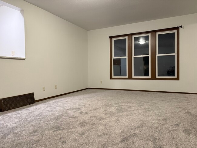 Living Room - 1324 Bluff Ave