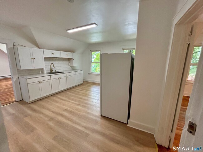 69 Summit St Unit B