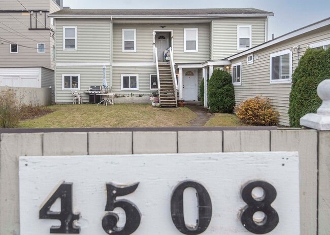 Photo - Unique 1-bedroom in fabulous location